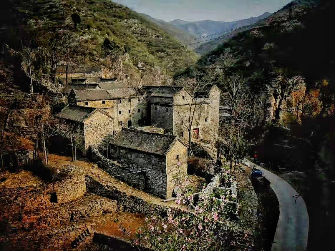 四季南太行古村落三塔沟村