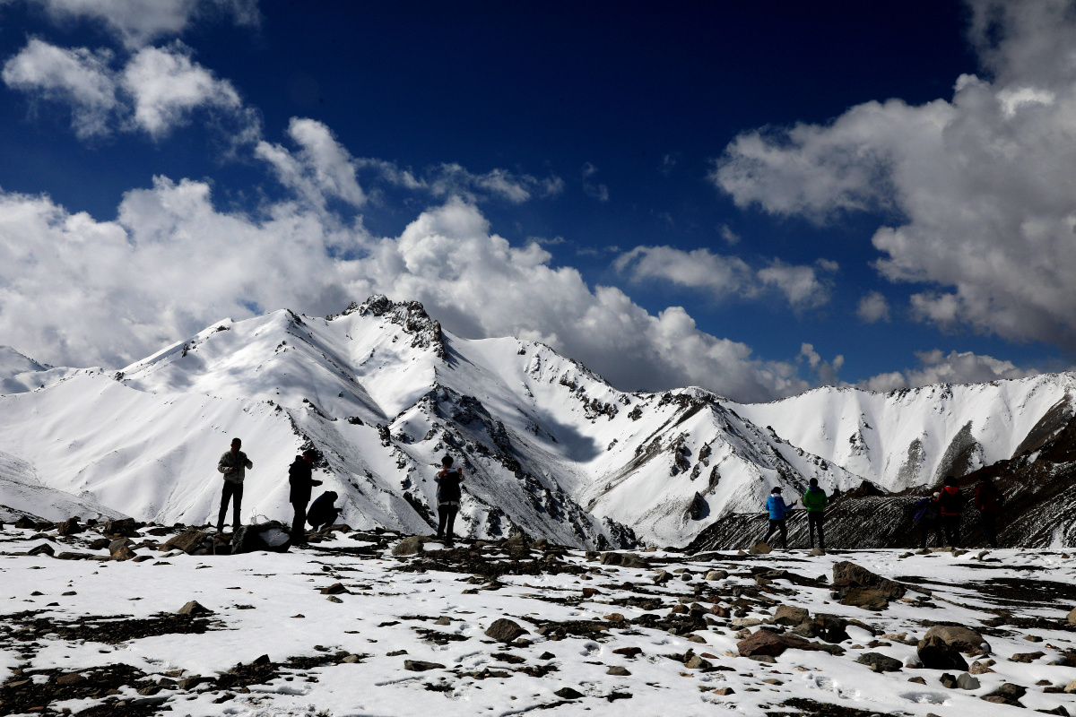 新藏线219国道塞力亚克达坂海拔4969米2020617