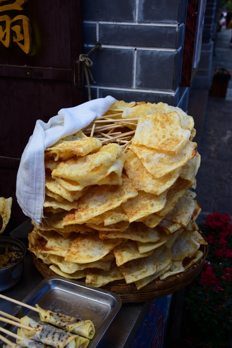 云南大理小吃烤乳扇