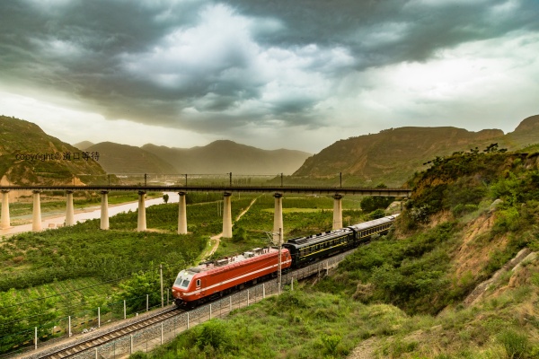 道口等待2000的最新作品