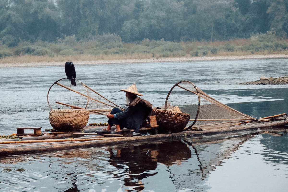 桂林阳朔 捕捉一位老渔翁 - 铁头小鱼 - 图虫