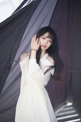 E9565E30-028B-46AE-83E1-50281EF22540/L0/001