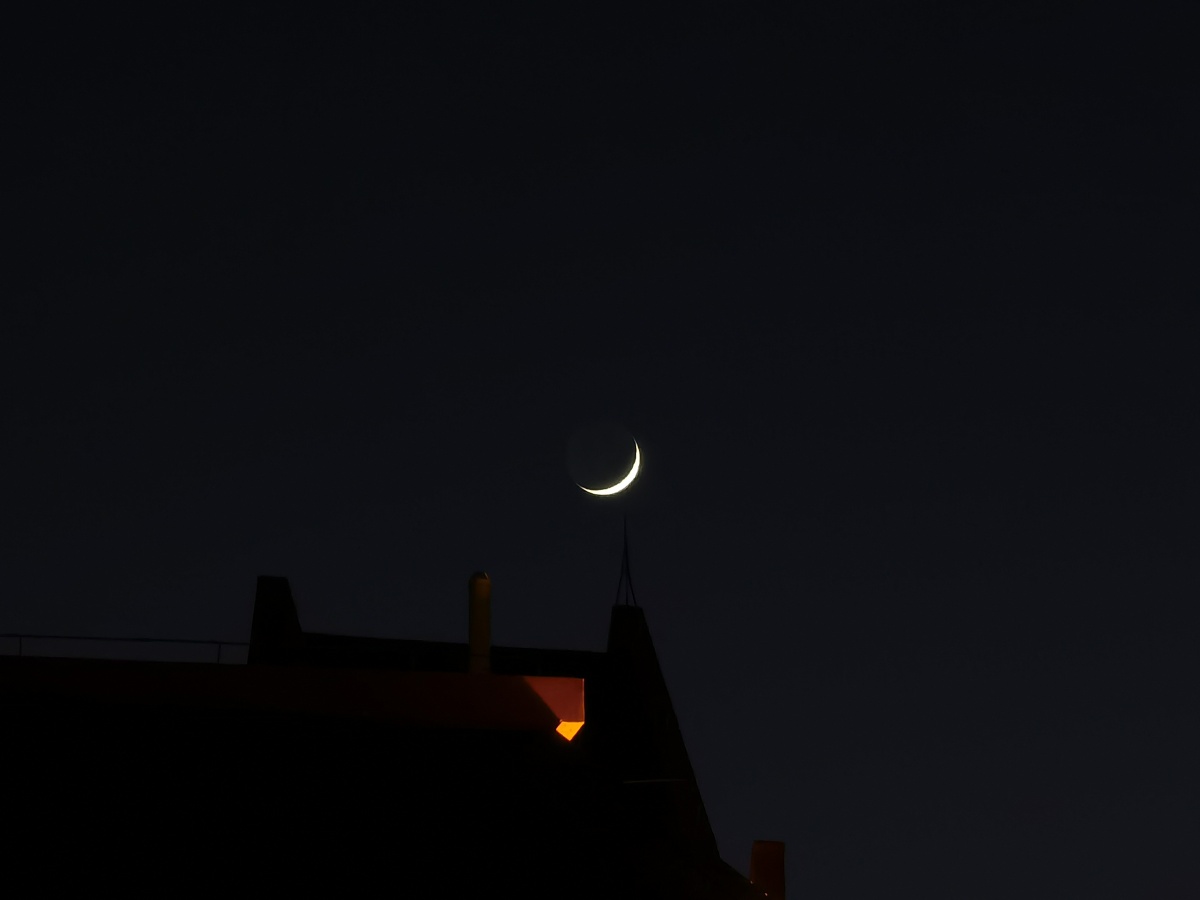 为寂寞的夜空画上一个月亮