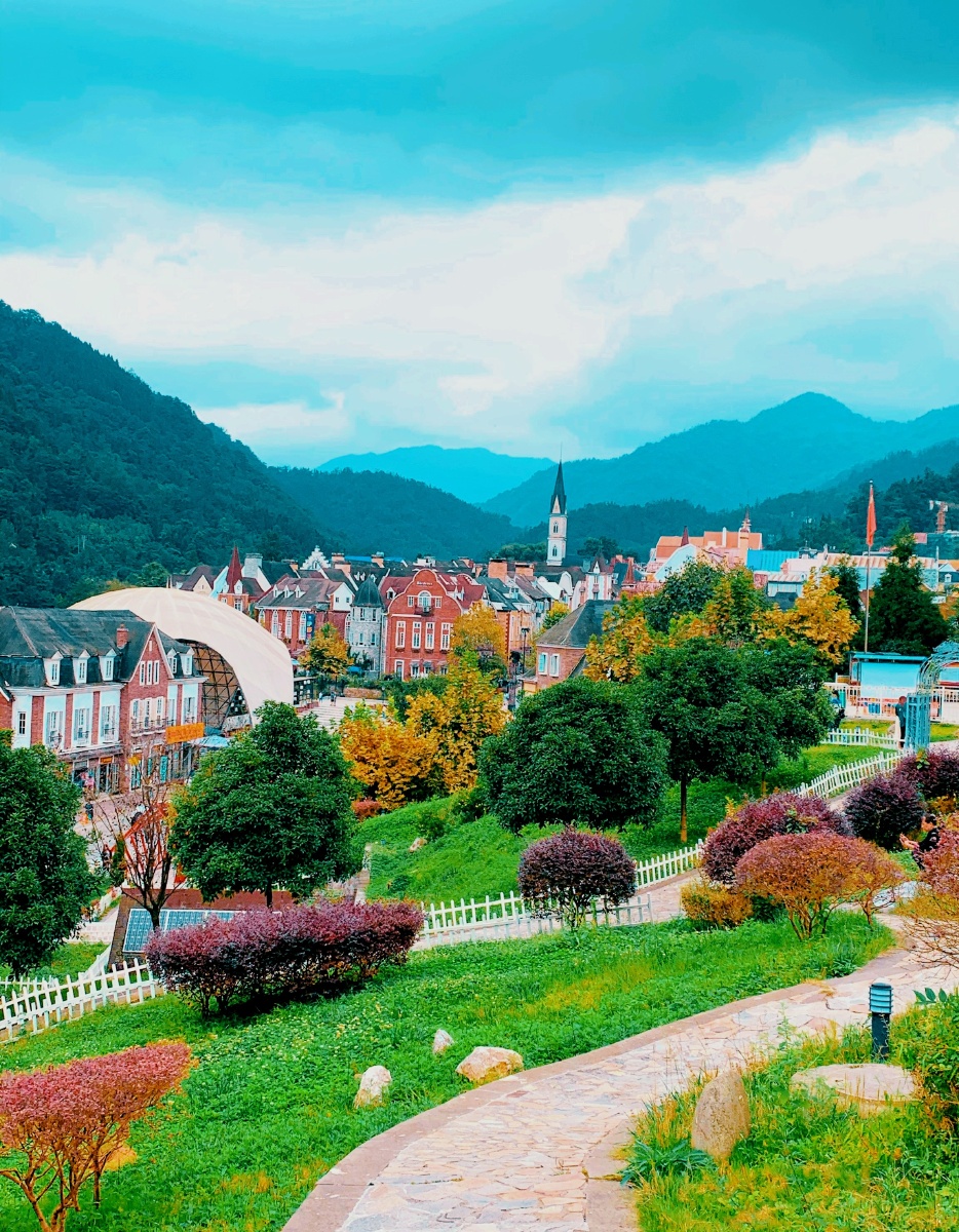 成都白鹿法国风情小镇