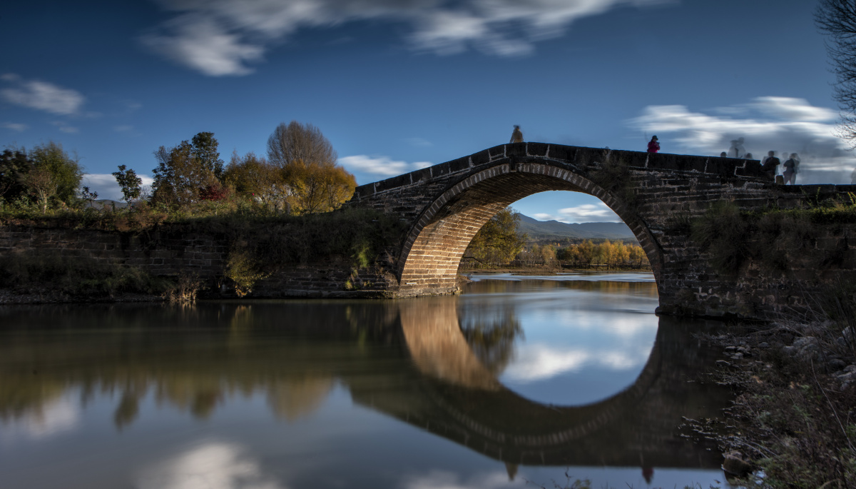 蓝天白云宁静的沙溪古镇祥和安宁
