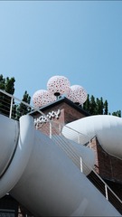 945041