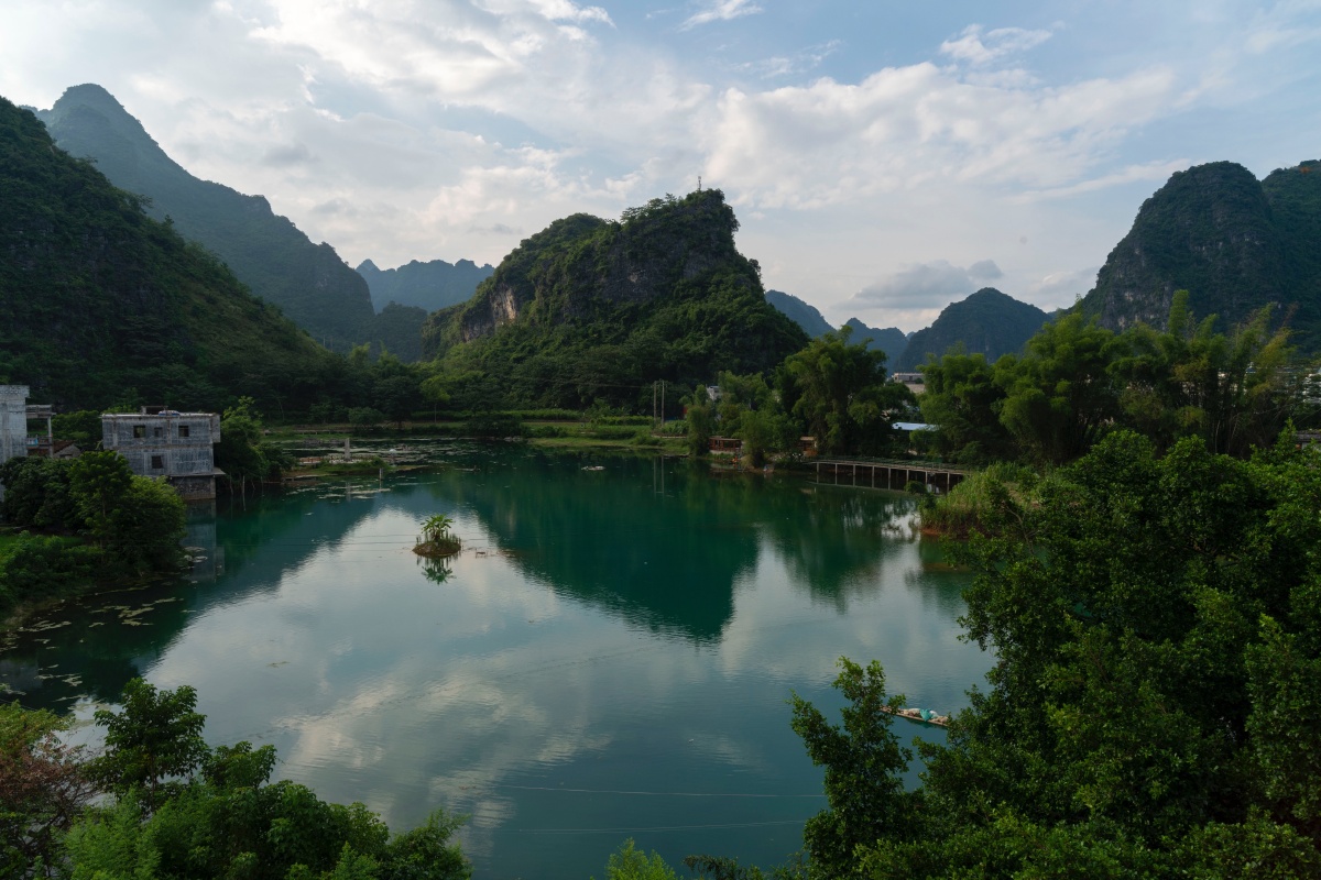 初秋凉意广西都安东庙九灵天窗