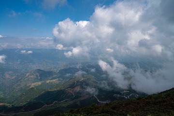 8417C535-8BE0-48E2-98C0-B515BA677A5C/L0/001