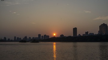 981E4DE1-553E-40C1-92C6-46F848EDD22F/L0/001