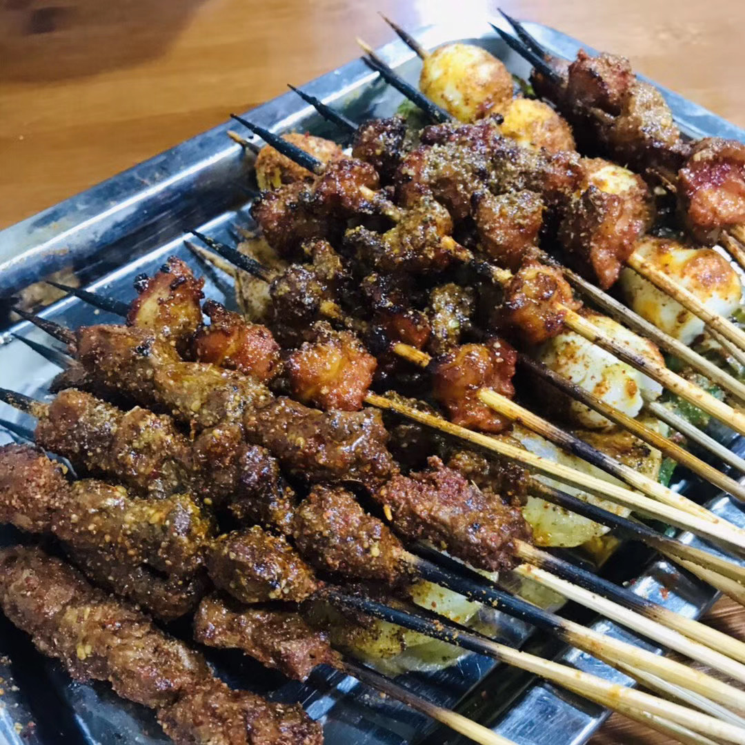 爱吃烧烤的小伙伴举手01