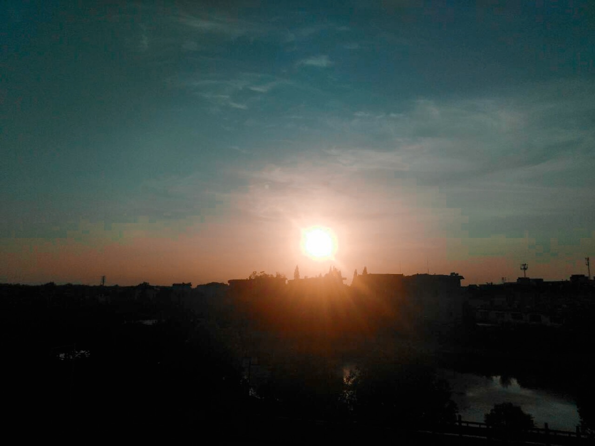 希望最后一根稻草,是黎明的拂晓.