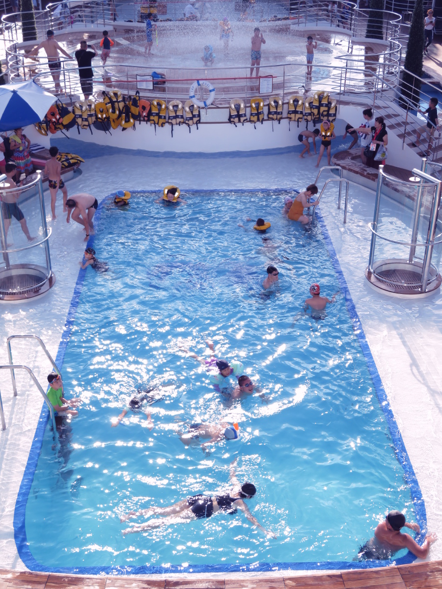 1欧元求购带草坪的泳池法国风格-5分钟使用权