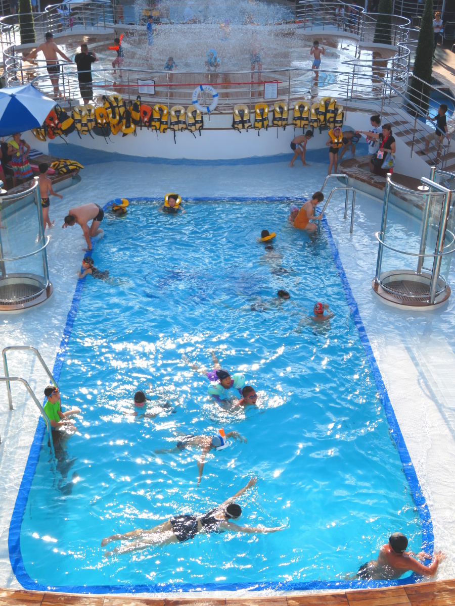 1欧元求购带草坪的泳池法国风格-5分钟使用权