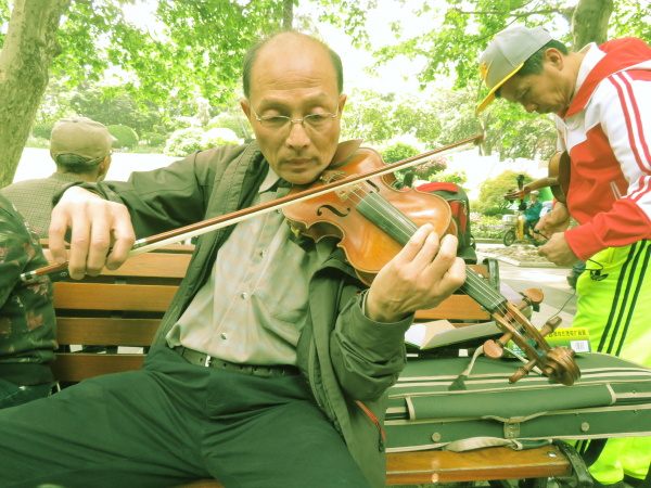 翻译生活布列松陈