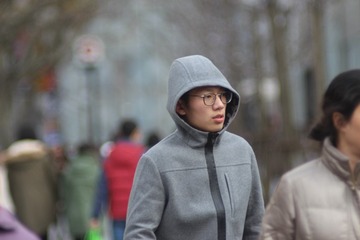 002