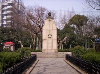 C000605
