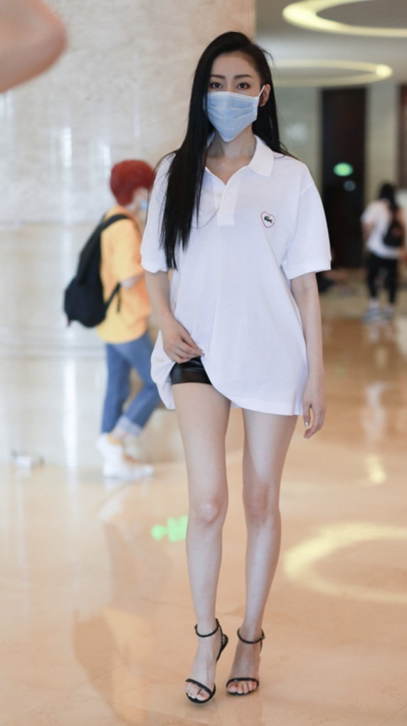 张天爱女神腿是真的长