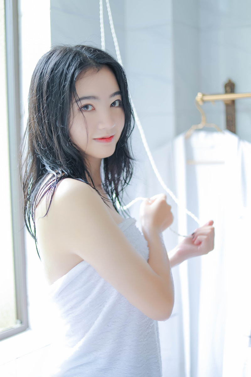 美女出浴9网络来源侵删