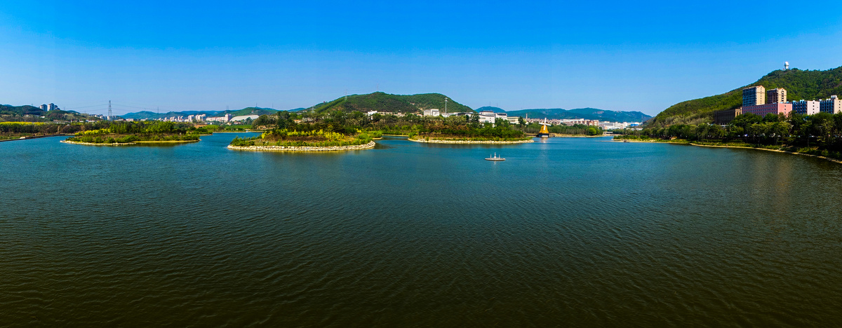 摄于大连西郊森林公园风景区.