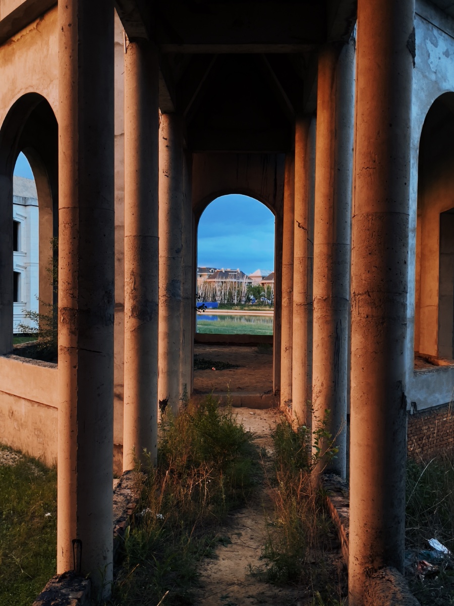 大庆梦幻城废弃的城堡