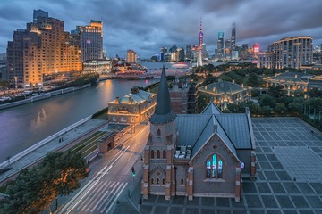 14.《外滩风云》