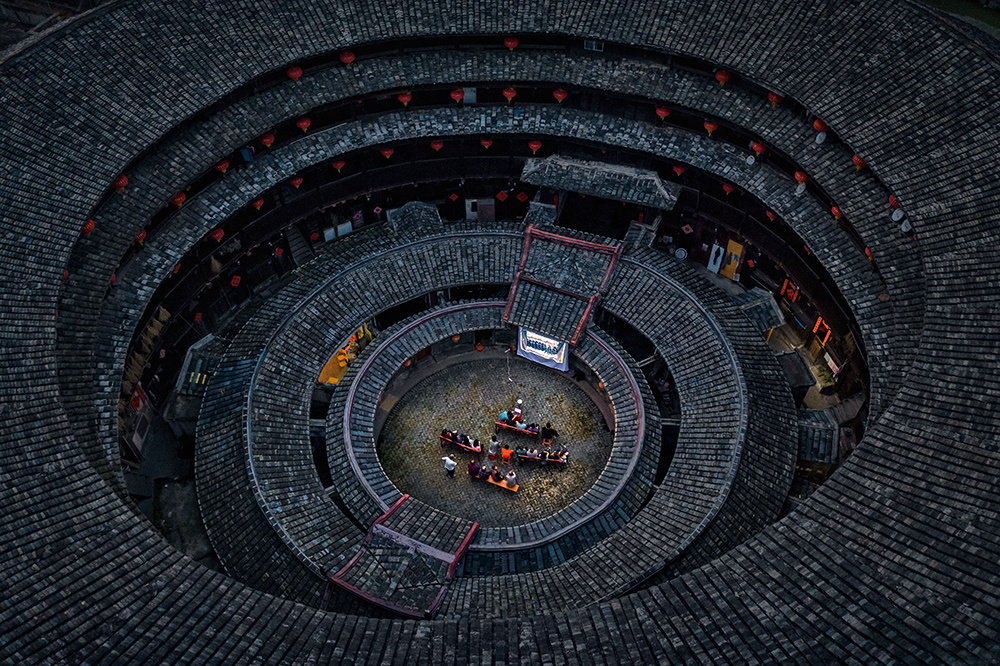 土楼搭台文化下乡