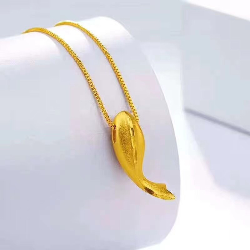 金项链的款式有哪些,女性时尚必需品包括金色吊坠和花式链