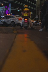 307543