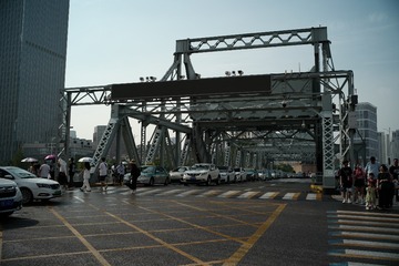 76933F54-08DB-448C-BA8C-9155D4EEF488/L0/001