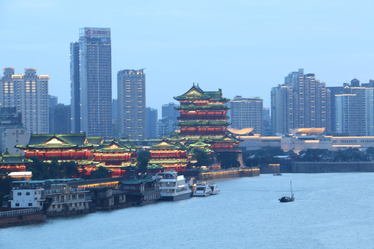 美丽南昌赣江两岸