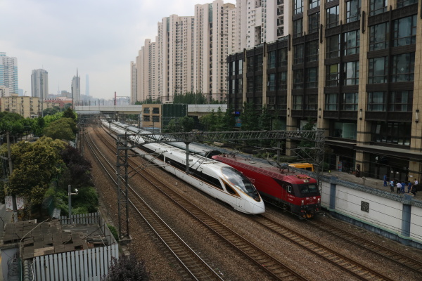 crh2e-2463的最新作品