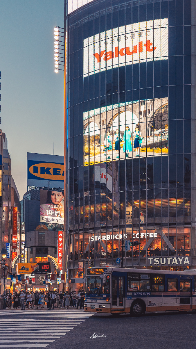 涩谷街头行色匆匆