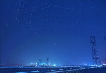 651703