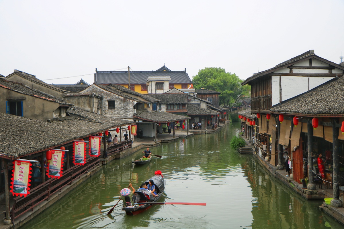 千里莺啼绿映红水村山郭酒旗风拍摄地绍兴安昌古镇
