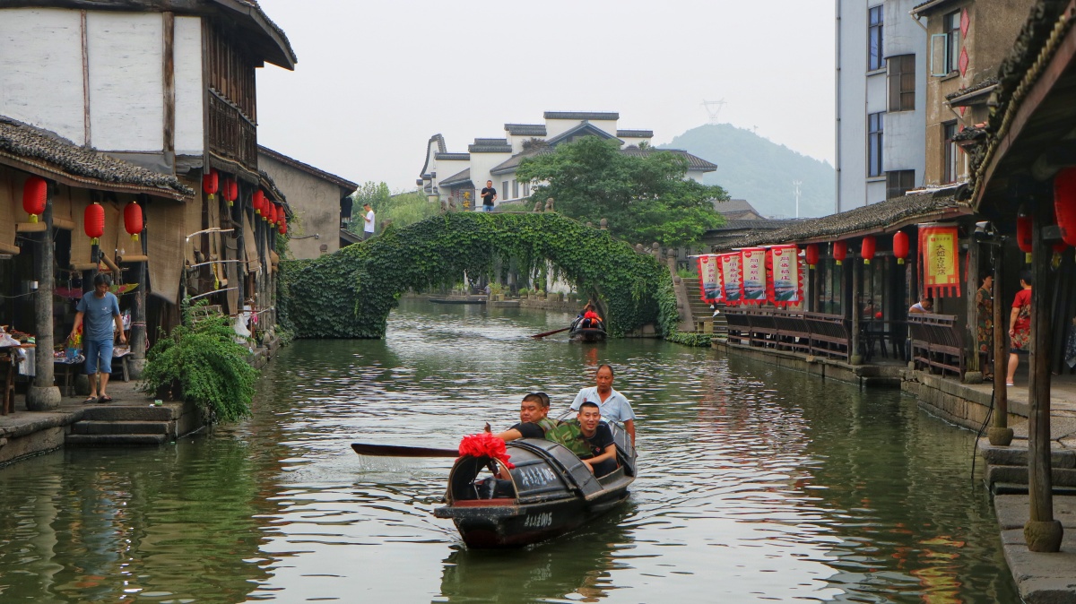 千里莺啼绿映红水村山郭酒旗风拍摄地绍兴安昌古镇