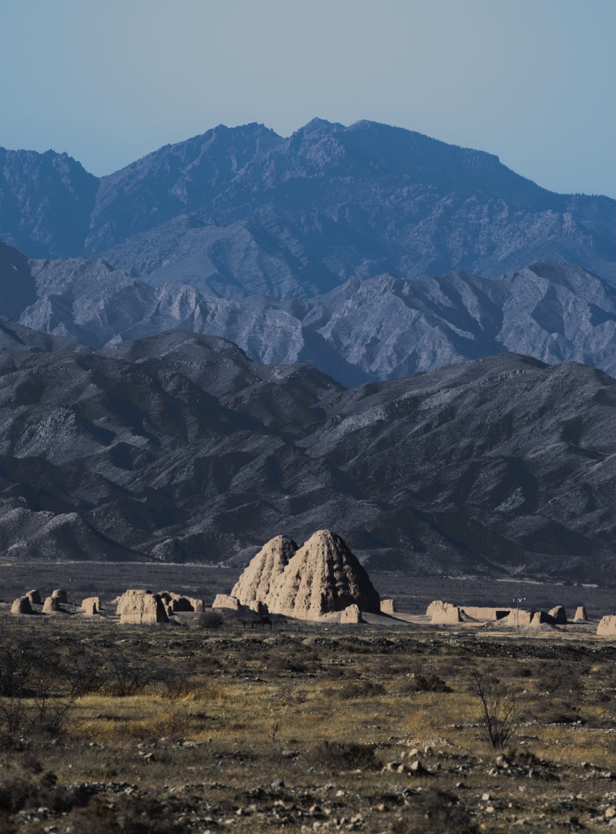 贺兰山下西夏王陵