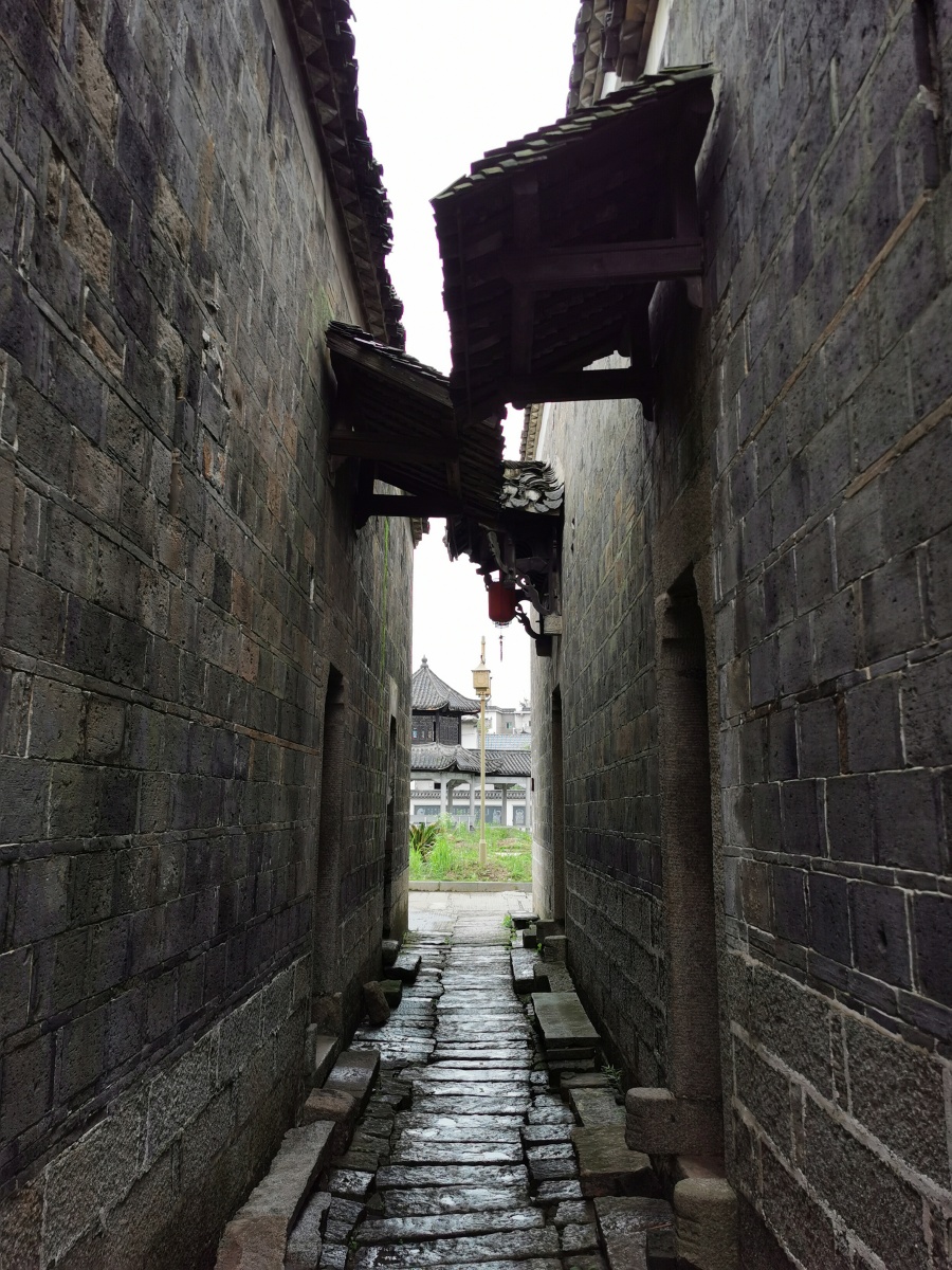 九江市都昌县鹤舍古村始建于东汉末年成村于明代中期发展于清初距今