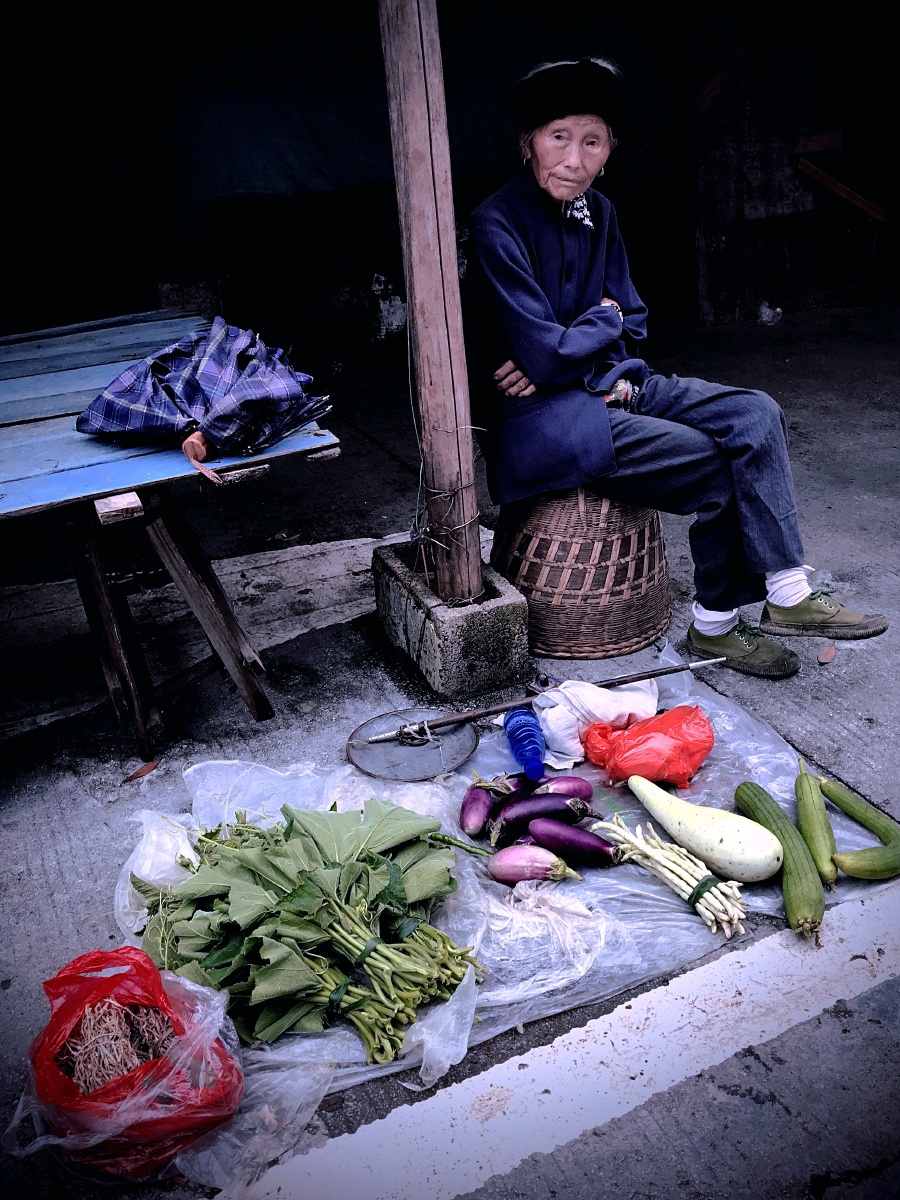 土家买菜老人