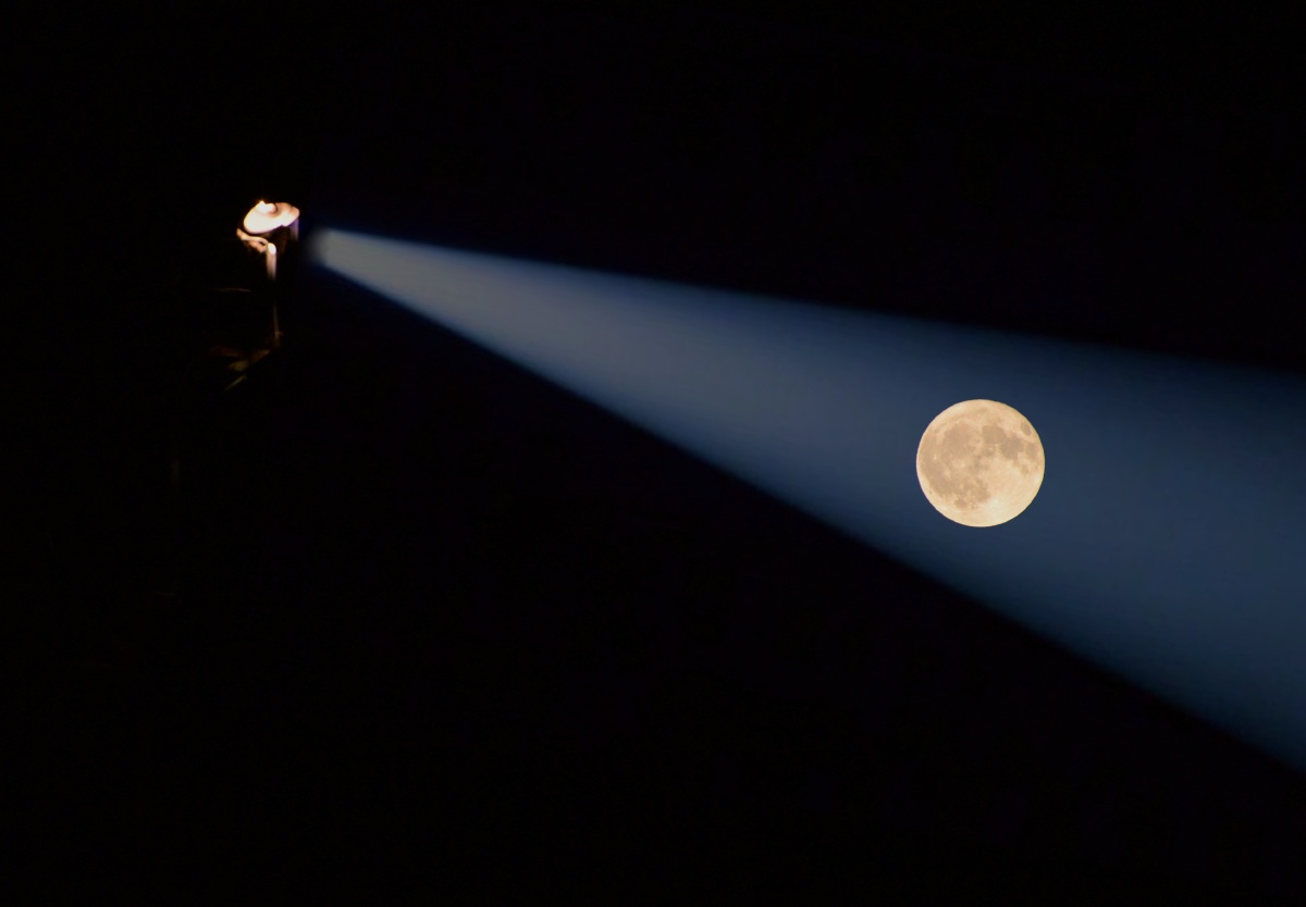 心中的一束爱的光它可以照亮整个地球