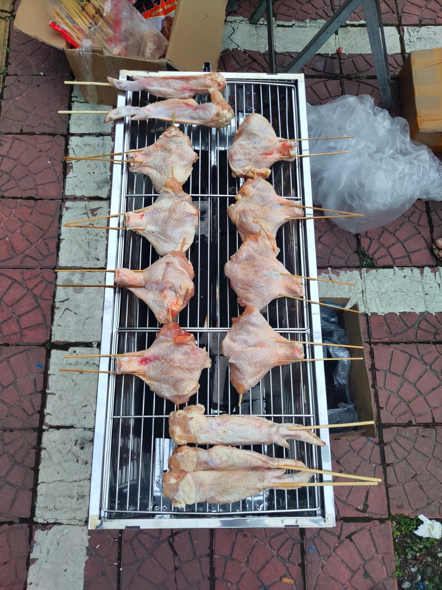 烧烤 鸡腿 竹签 碳火