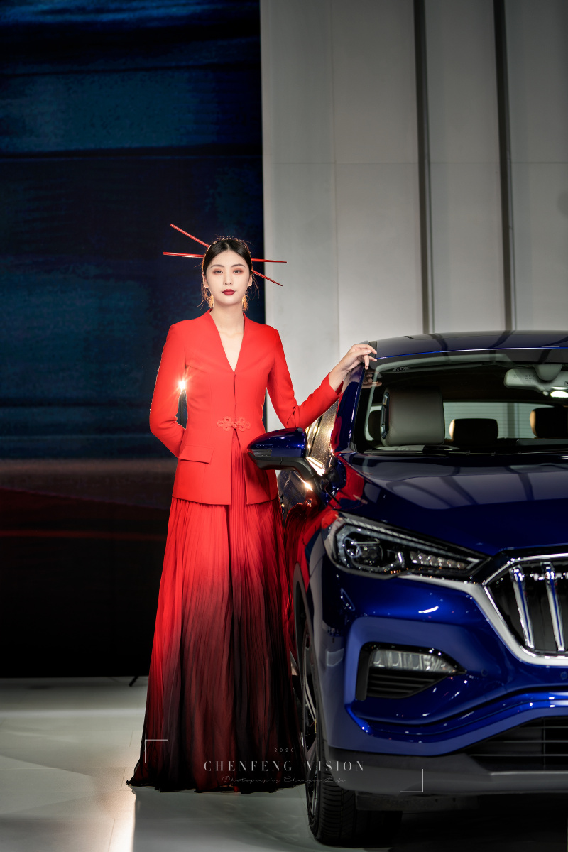 2020成都国际车展红旗模特唐若秋