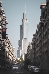 1104089