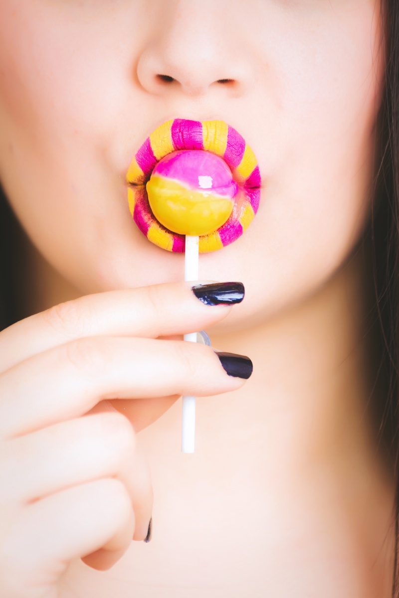 唇- 月暖如梵音s - 图虫