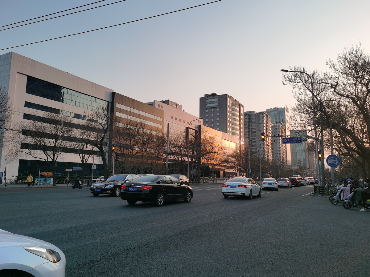 清晨街道