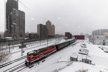 701718