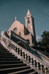 712002