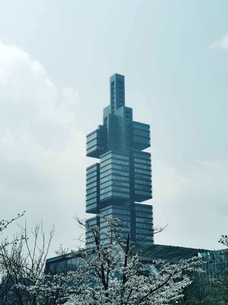 贵阳观山湖区201大厦一角