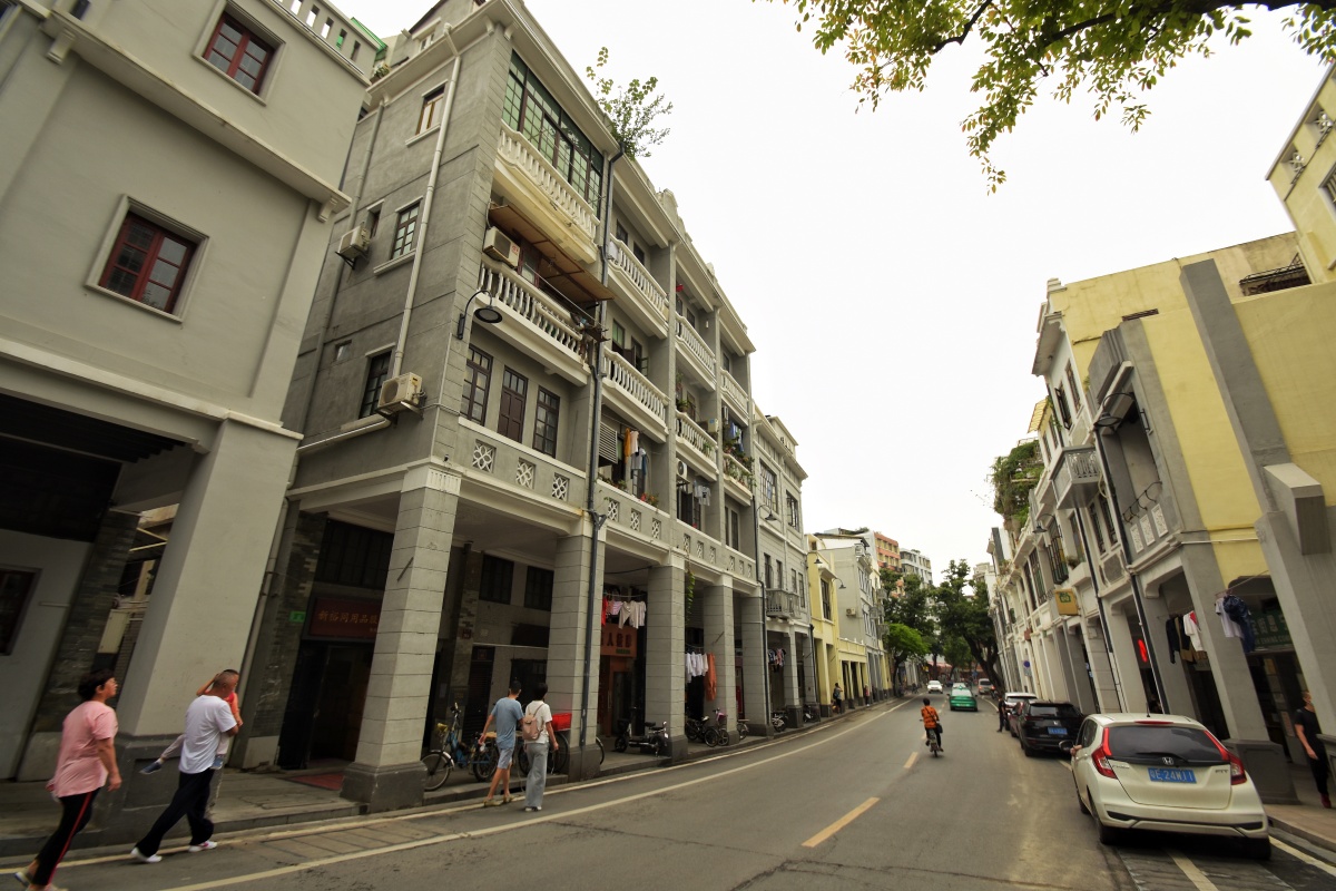 广州最美骑楼街西关恩宁路东临上下九商业街南林沙面这里是极具广州