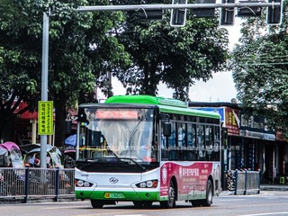 893114