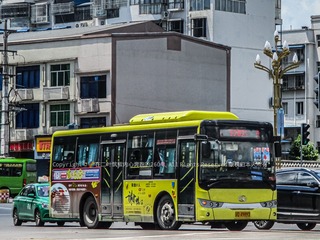 893255